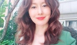 金智秀爆料谈恋爱视频在线观看,甜蜜瞬间引粉丝热议